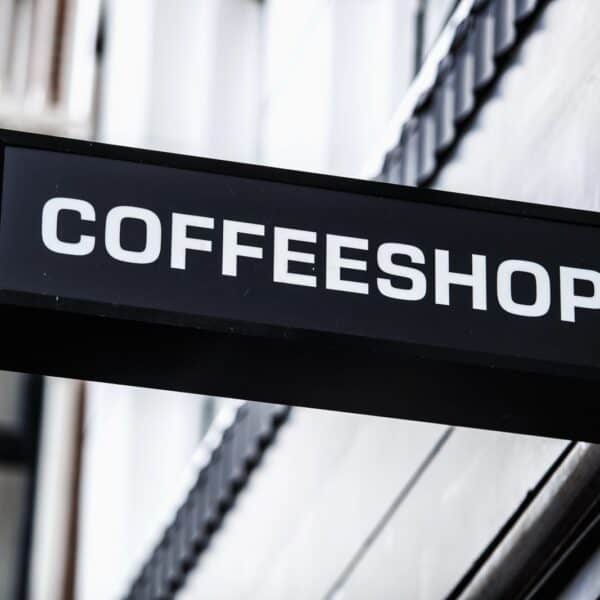 Worldline stopt met pinbetalingen voor coffeeshops – Alternatief via Easy Payments